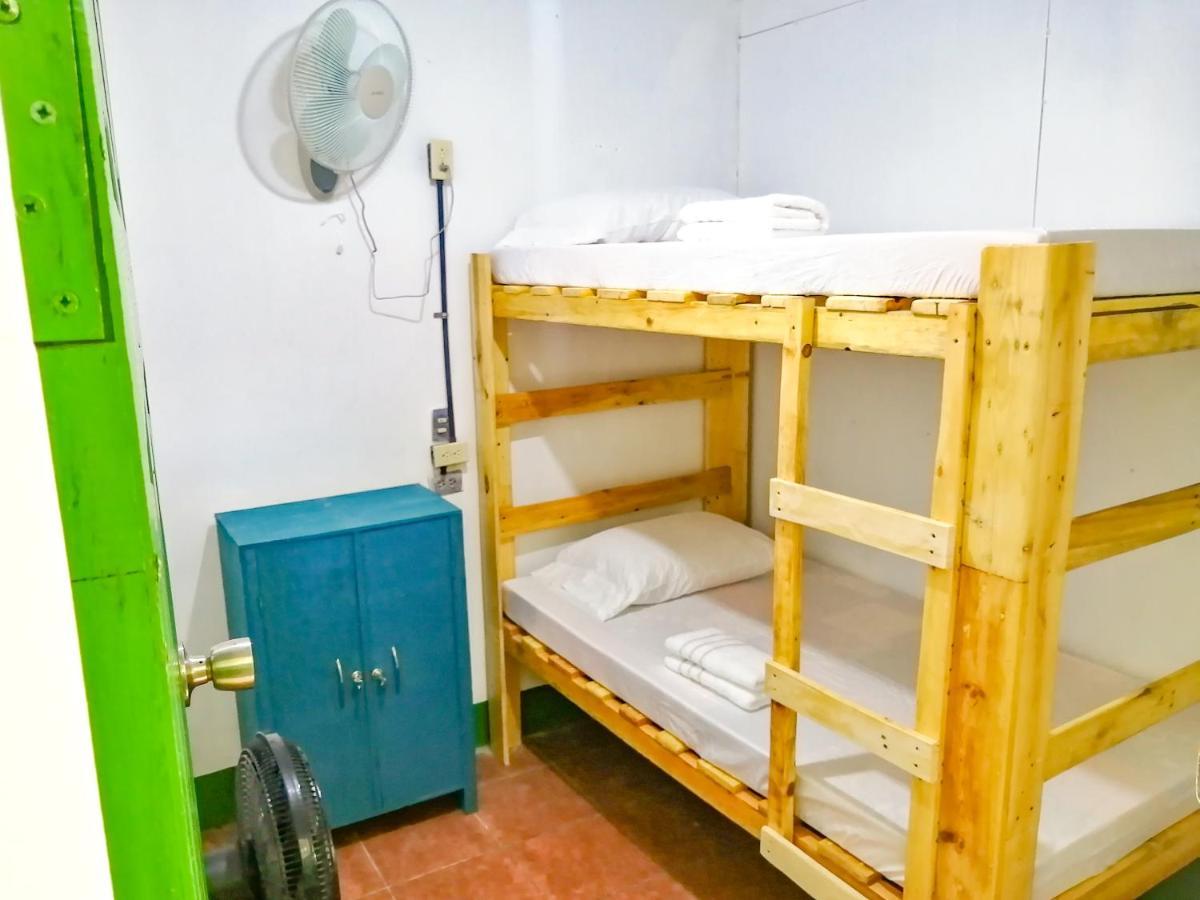 Hostal El Rio Леон Экстерьер фото