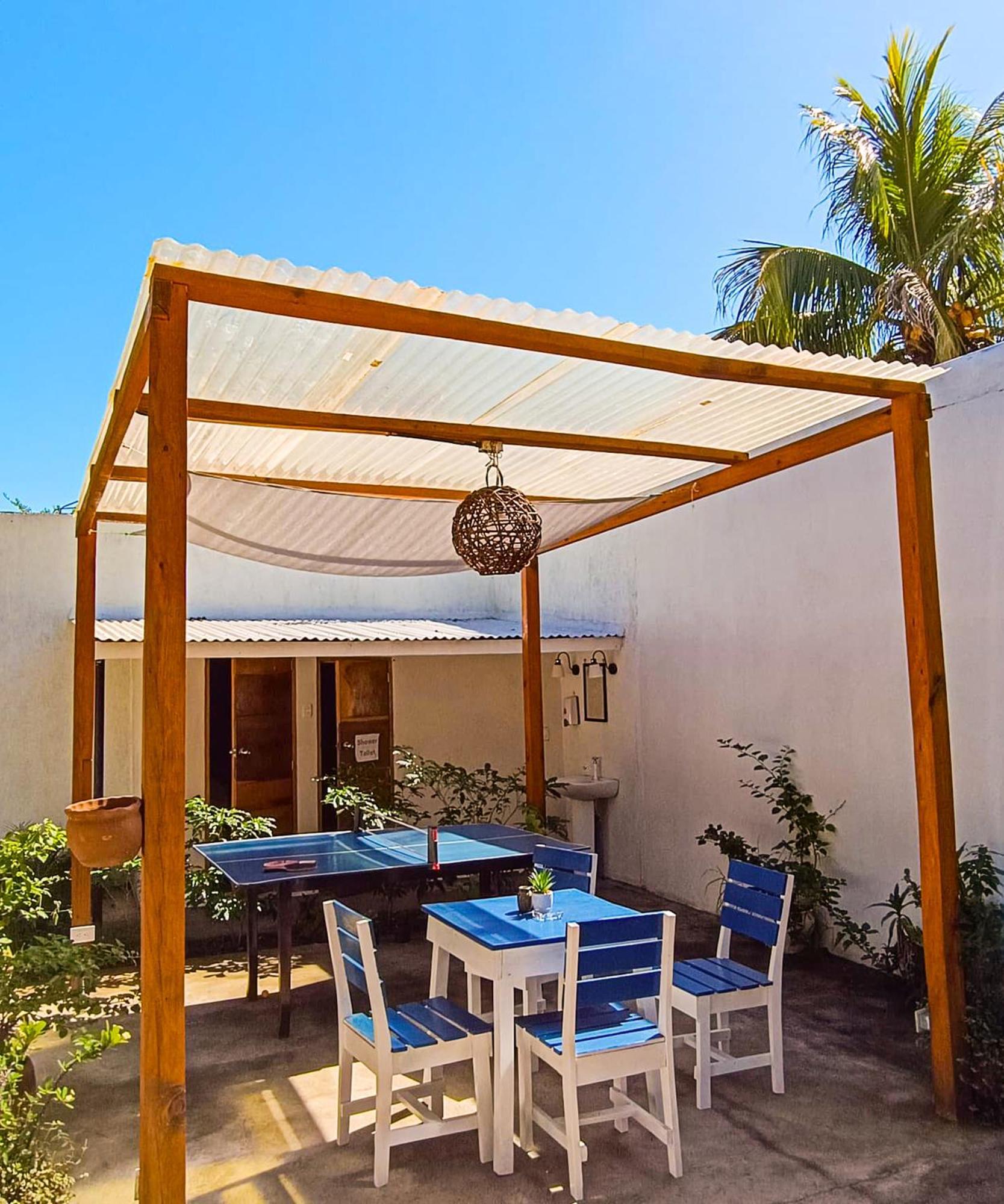 Hostal El Rio Леон Экстерьер фото
